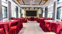 Banyuehu Xinzhuang Holiday Homestay Hotels in He County