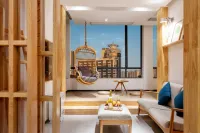 Lezhizhi Hotel (People's Square Tianyuan Sijicheng Branch) Hotels in Xiangyang Railway Station Business Circle
