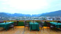 Yishu Yihua Inn (zhangjiajie national forest park sentimental store)