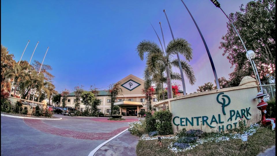 Luisita Central Park Hotel