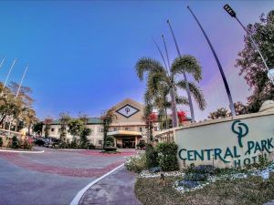 Luisita Central Park Hotel