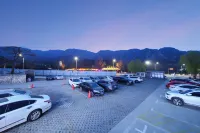 QIANAN HOTEl WISDOM（Zhongyuesongshan Shop） - Parkplatz