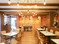 All Nite & Day Hotel - Kebon Jeruk by Artotel Group リッポ・モール・プリ周辺のホテル