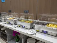 Yeste Yestour Hotel (Qinzhou Pubei Yuezhou Avenue) - breakfast