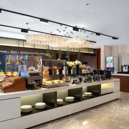 Hampton by Hilton Xi'an Sanqiao Subway Station Отели рядом с достопримечательностью «Горячая Источники Большого Цзян»