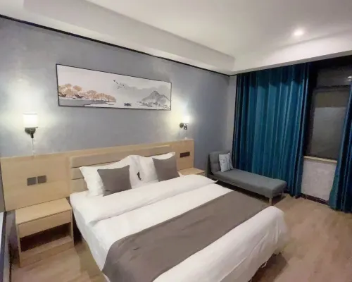 Fengshun Business Hotel Hotels in Suixi