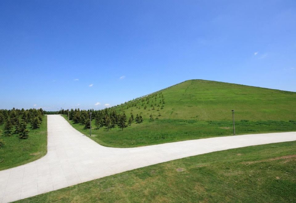 삿포로역 근처에 위치한 토요코인 삿포로 에키 키타 구치 외관