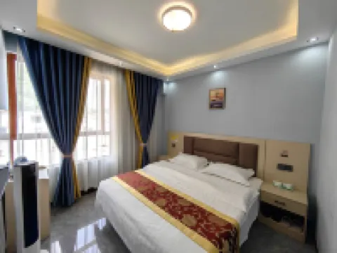 Lijun Hotel (Anshunxi High-Speed Railway Station Olympic Sports Center)