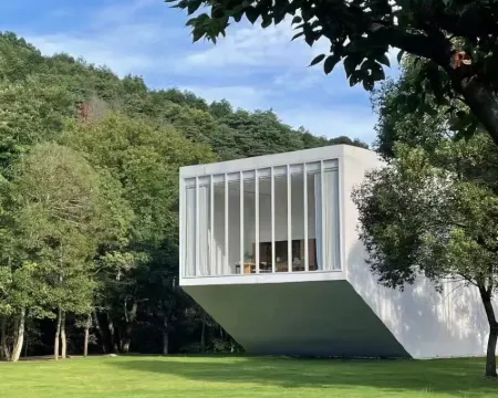 Peninsula Tree House Hoteles en Le'an