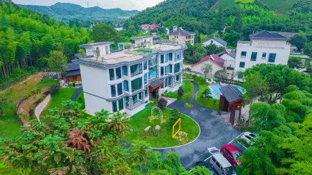 Huzhou Shanyuxuan Homestay Отели рядом с достопримечательностью «Yuanxiangxiaozhen Sceneic Area»