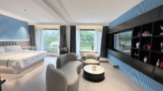 Xi'an Yinyue Hot Spring B&B (Xi'an University of Architecture and Technology)