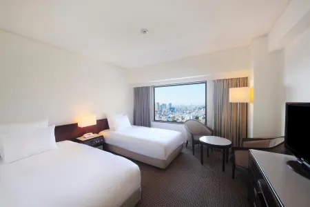 ANA Crowne Plaza Kobe Отели рядом со станцией JR Shin-Nagata Station