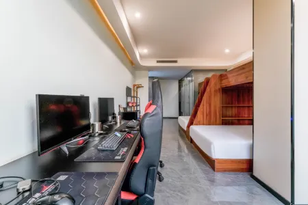 A+E-sports Hotel (Xinzheng Longhu Commercial Plaza) Отели рядом с достопримечательностью «Henan Mechanical and Electrical Vocational College»