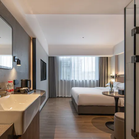 Shimen Hongqi Housekeeping Department