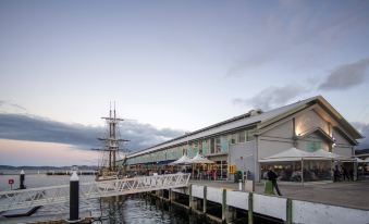 Somerset on the Pier Hobart