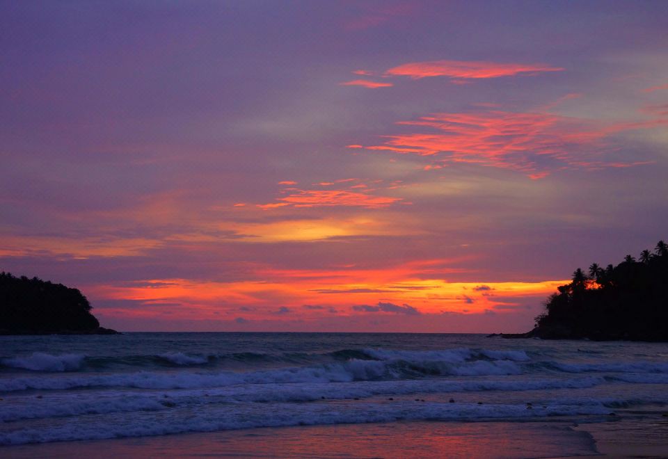 Meet Holiday Hotel-Rawai 객실