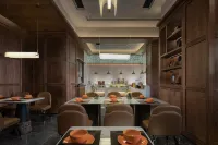 Changsha Huanzhi Hotel (Wu Yi Square IFS Guojin Center Branch) - Barer