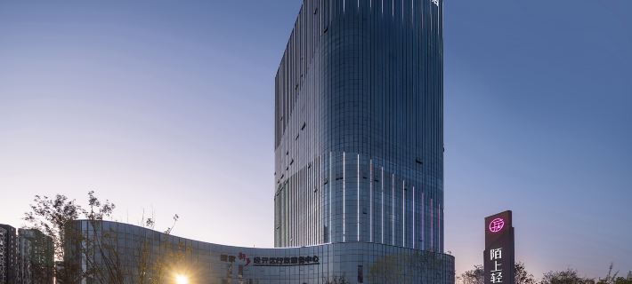 Moshang Qingju Hotel (Xinxiang Heshi University Pingyuan Lake Campus Store) Ξενοδοχεία στην πόλη Σινξιανγκ