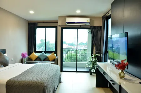 NORN Canalside Bangkok Hotel