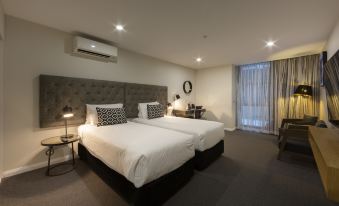 Avenue Hotel Canberra