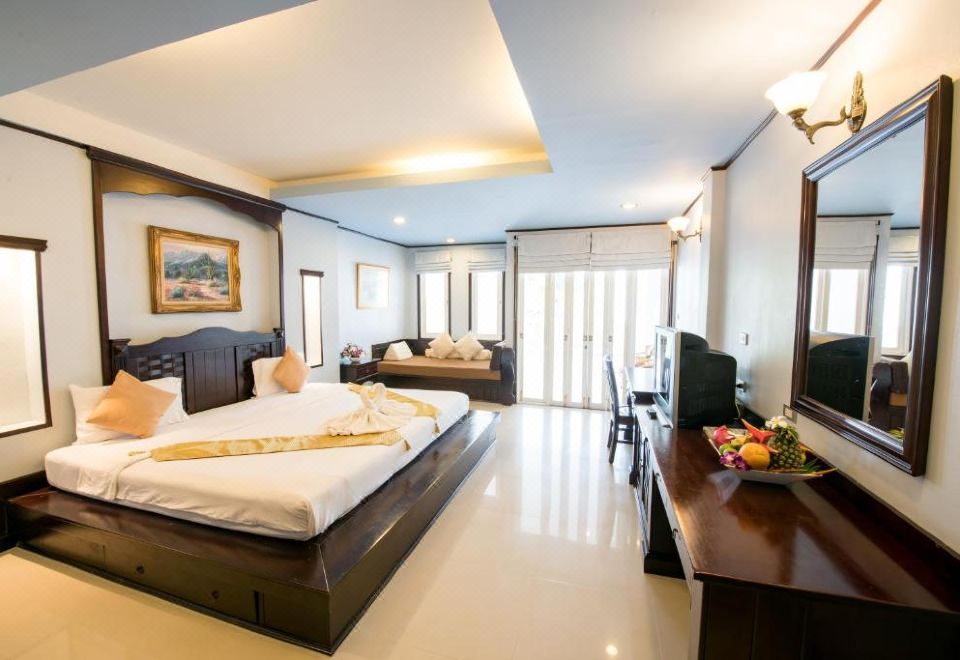 Koh Tao Montra Resort & SpaOver view