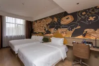IU Hotel（Jinzhong People's Hospital） - parkir
