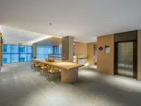 Super 8 Hotel (Zigong Lantern Park FanHua 1939 Shopping Plaza) Hotels in Zigong