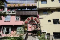 Xiongwowo Hostel Отели рядом с достопримечательностью «Автобусная станция Ханьюань»