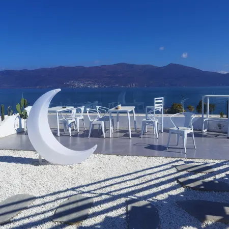 Dali Guanhaige Sunrise Seaview Homestay