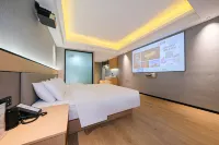 Zhongyu Hotel (Ninghua Wanxing Plaza)