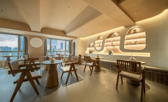 YUNSHUO · High Sky Private Soup Hotel (Huaguoyuan White House Songhua Road Metro Station)