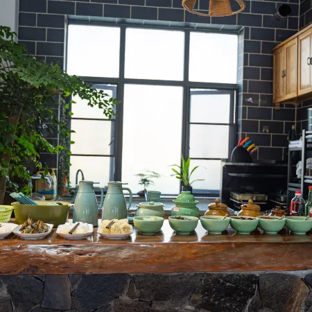 Yunxiang Pushu Inn