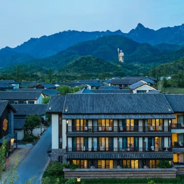 Jiuhua Mountain Dreamlike Hotel（Jiuhua Mountain Scenic Area Store）