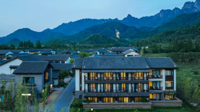 Jiuhua Mountain Dreamlike Hotel（Jiuhua Mountain Scenic Area Store）