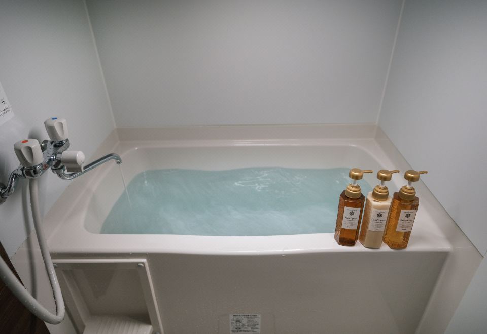 Tanimachi Hotel 객실 내부