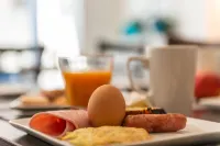 The Originals City, Hôtel Notre Dame, Rouen - breakfast