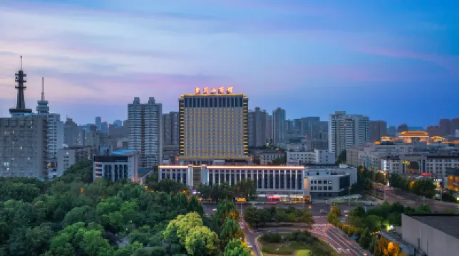 鄭州融通紫荊山賓館 鄰近紫荊山公園的酒店