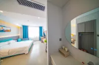 Yichang Three Gorges Airport Hotel (Xiaoting Three Gorges International Airport Branch) Hotels near Honggang Wharf