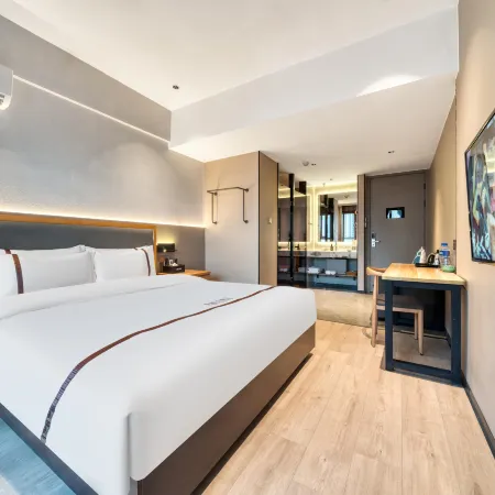 RY Jade Hotel