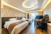 FEEGEE E-SPORT HOTEL - Apartments