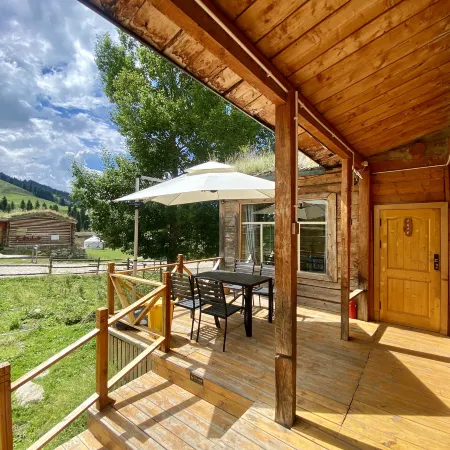 Qiongkushitai Xueyu Chuiyan Homestay