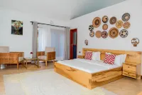 Shose Chalets, Farmhouse & Campsite - Горячие источники