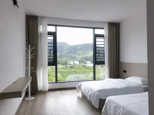 Qin Jing Huayuan B&B