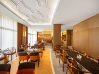 VIENNA INTERNATIONAL HOTEL - Breakfast