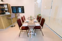 E L Westensee Resort