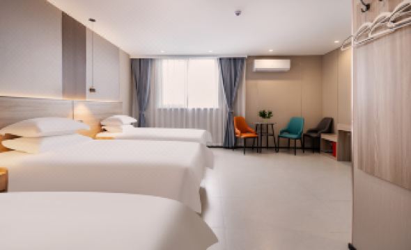 Lai Xinyuan Light Luxury Hotel (Taizhou Jiaojiang Pier 7 Store)