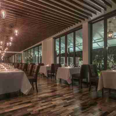 Residence on Park Street Dining/Meeting Rooms
