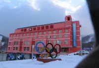 Shuangying Farm House