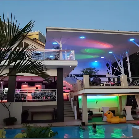 Swiss Villas Panoramic – Hillside Beach View