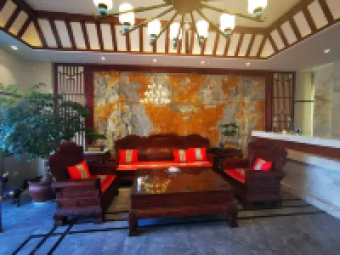 陸良涼州ホテル